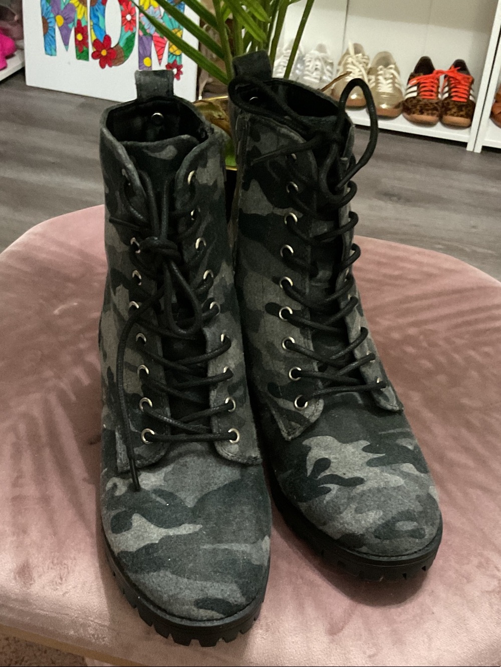 Camouflage Lace-Up Women's Boots - Black/Gray